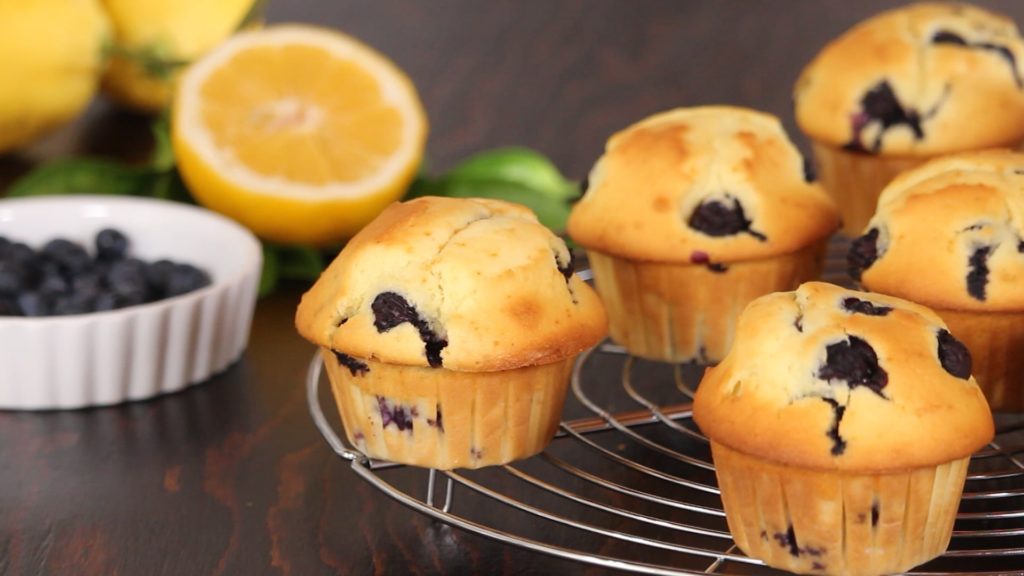 blueberry lemon muffins