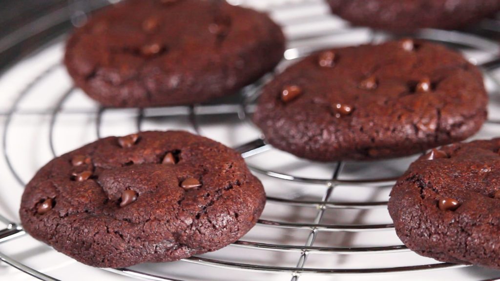 PEANUT BUTTER CHOCOLATE COOKIES