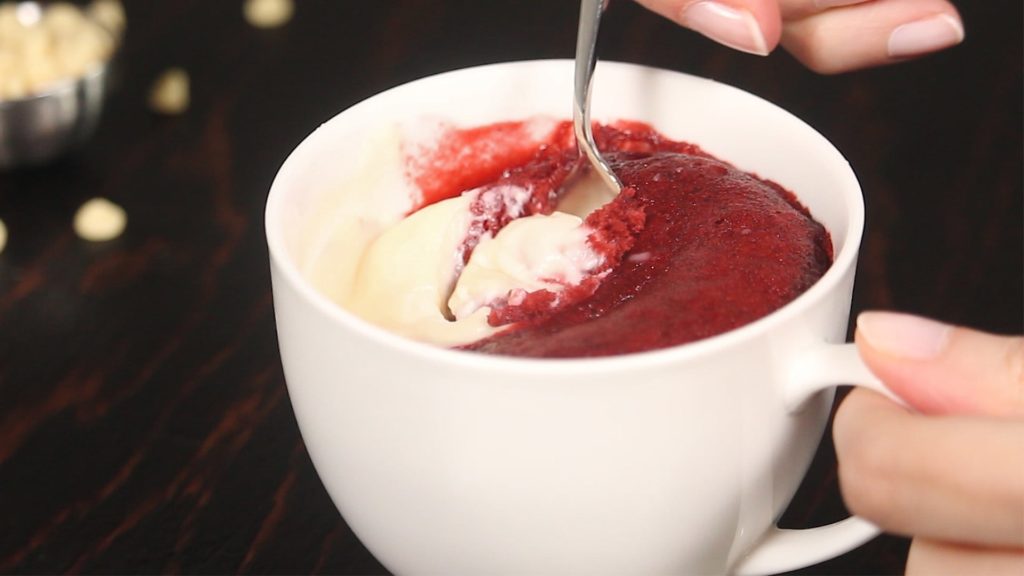 RED VELVET MUG CAKE