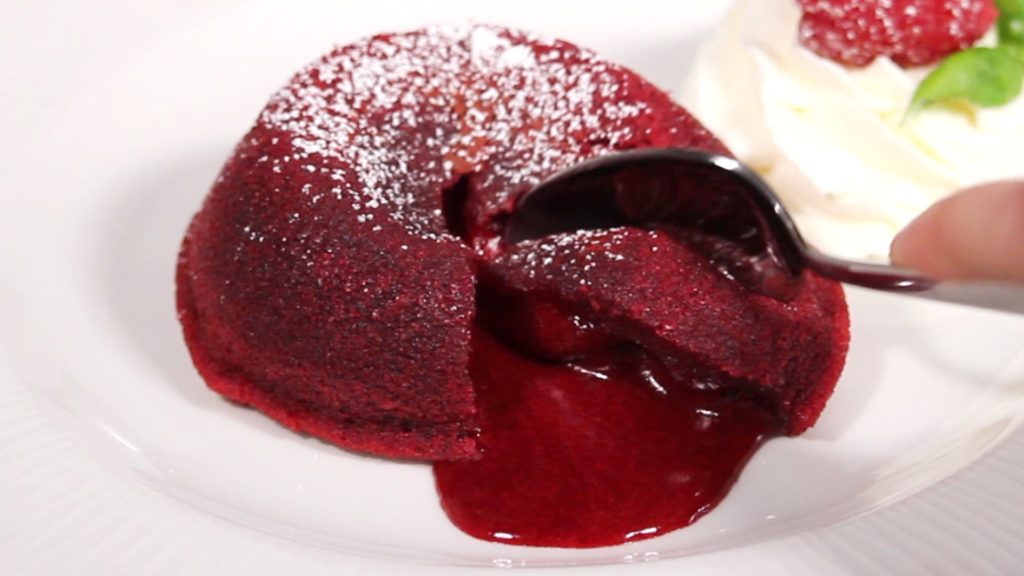 RED VELVET LAVA CAKE