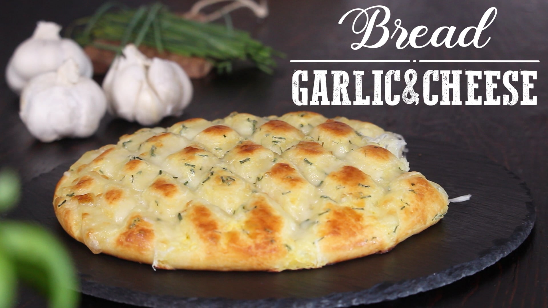 GARLIC CHEESE BREAD