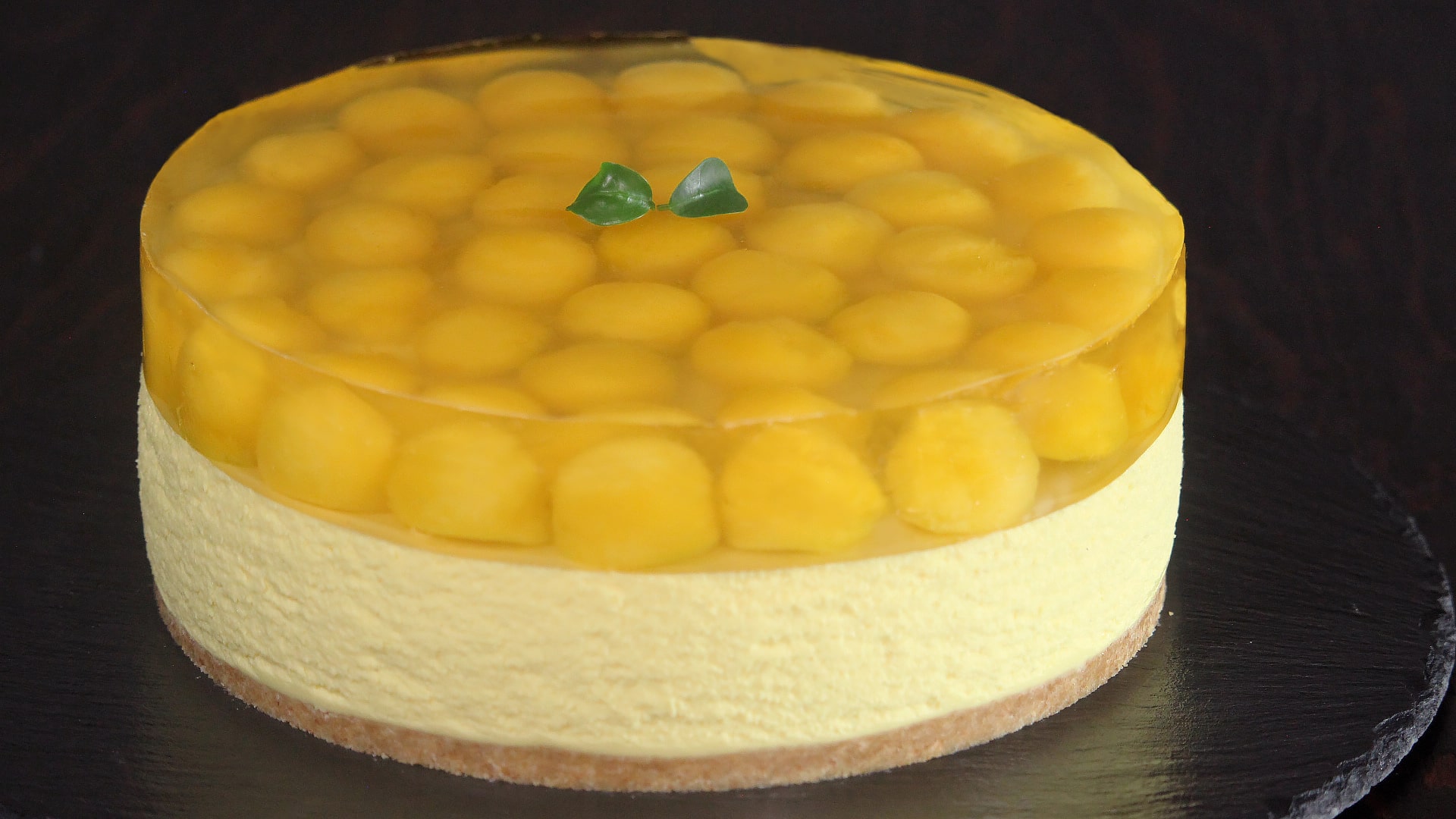 MANGO CHEESECAKE