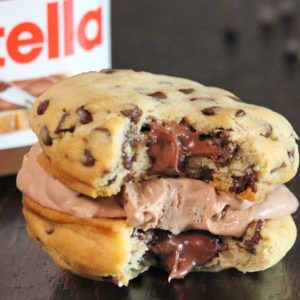 NUTELLA ICE CREAM SANDWICH