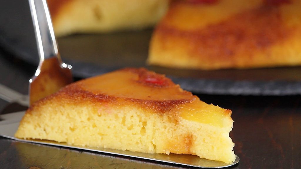 PINEAPPLE UPSIDE DOWN CAKE