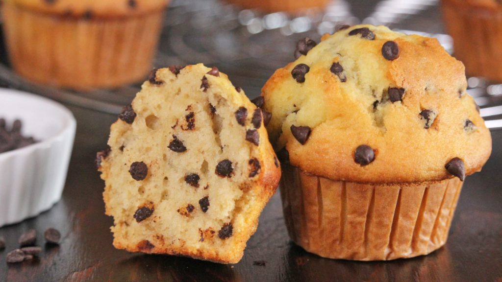 chocolate chip muffins