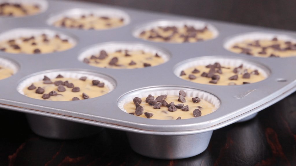 chocolate chip muffins