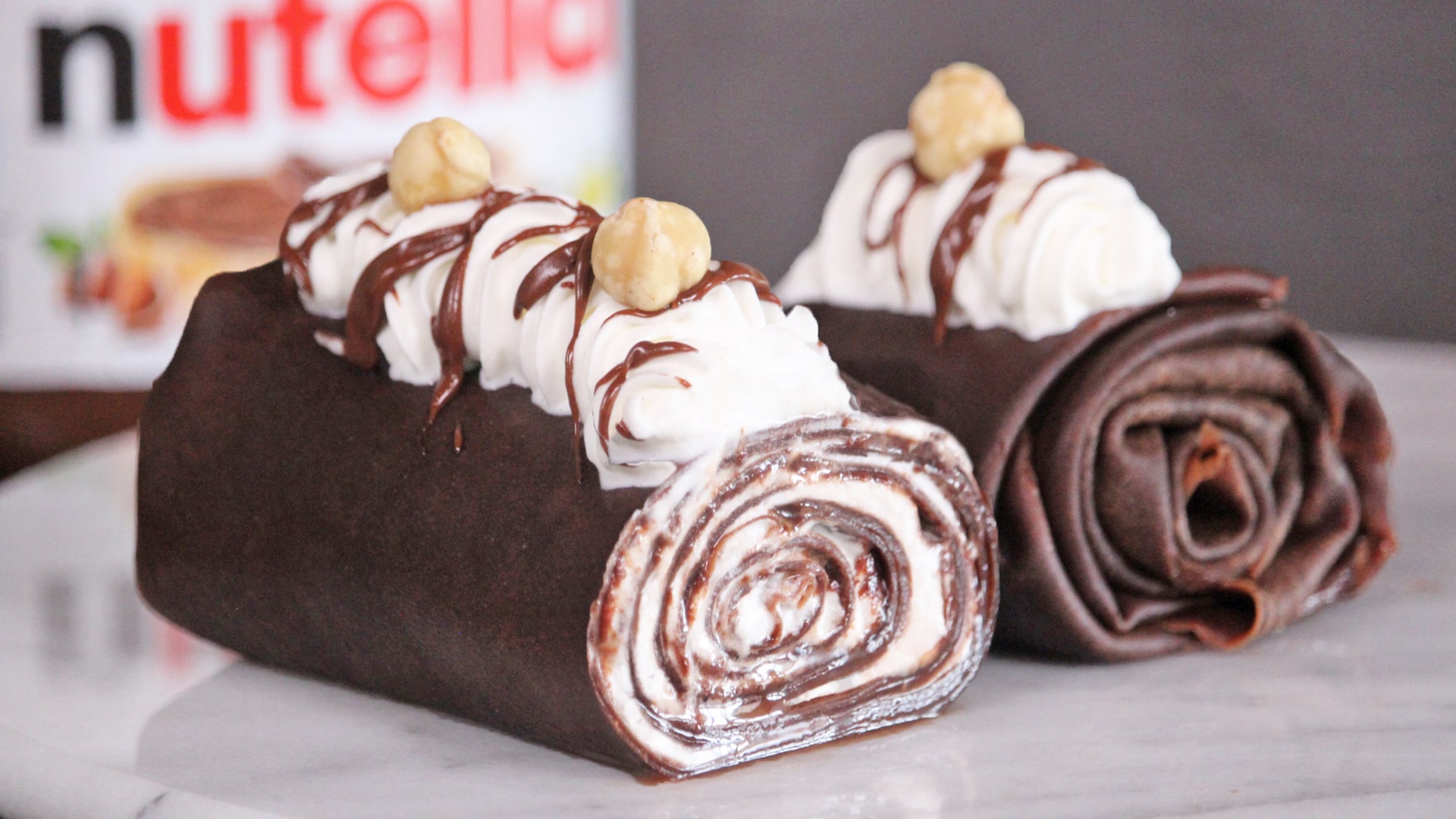 nutella crepe roll cake