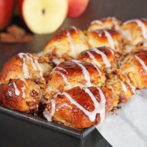 pull apart apple cinnamon bread