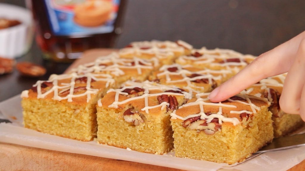 maple syrup blondies